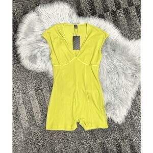 SheinSXY Form Fitting Pea Green‎ Summer Bodysuit Romper Size Large